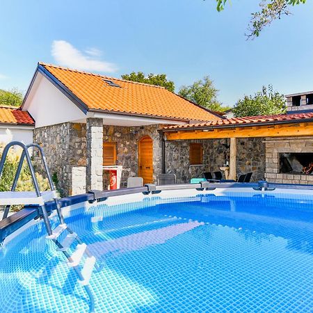 Apartman Lavanda Sa Bazenom I Okucnicom 4* Hreljin Exteriér fotografie