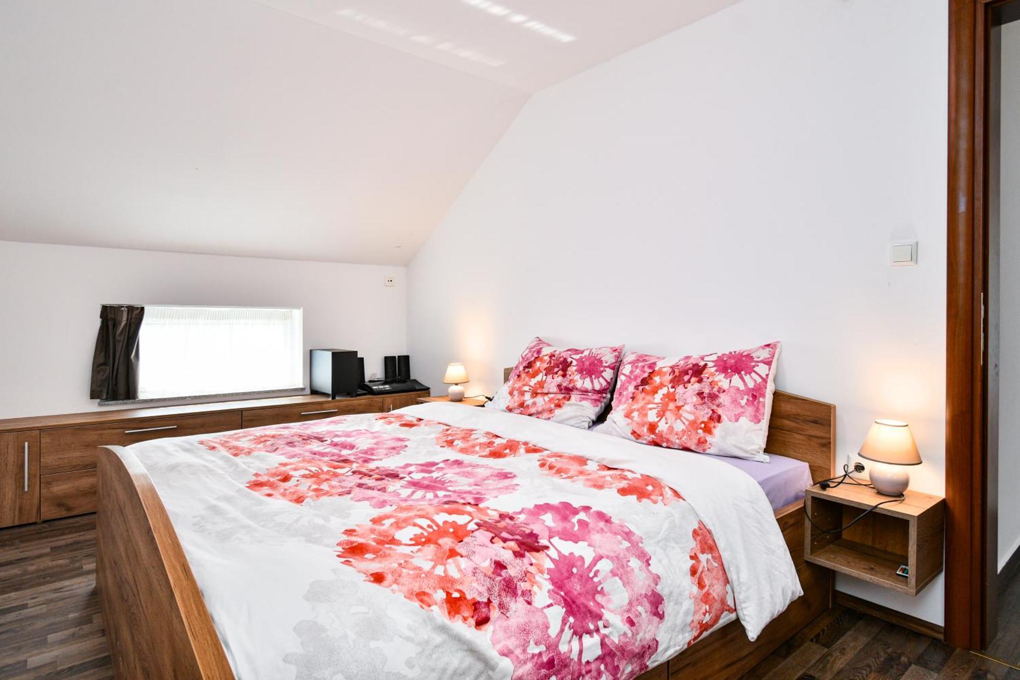 Apartman Lavanda Sa Bazenom I Okucnicom 4* Hreljin Exteriér fotografie