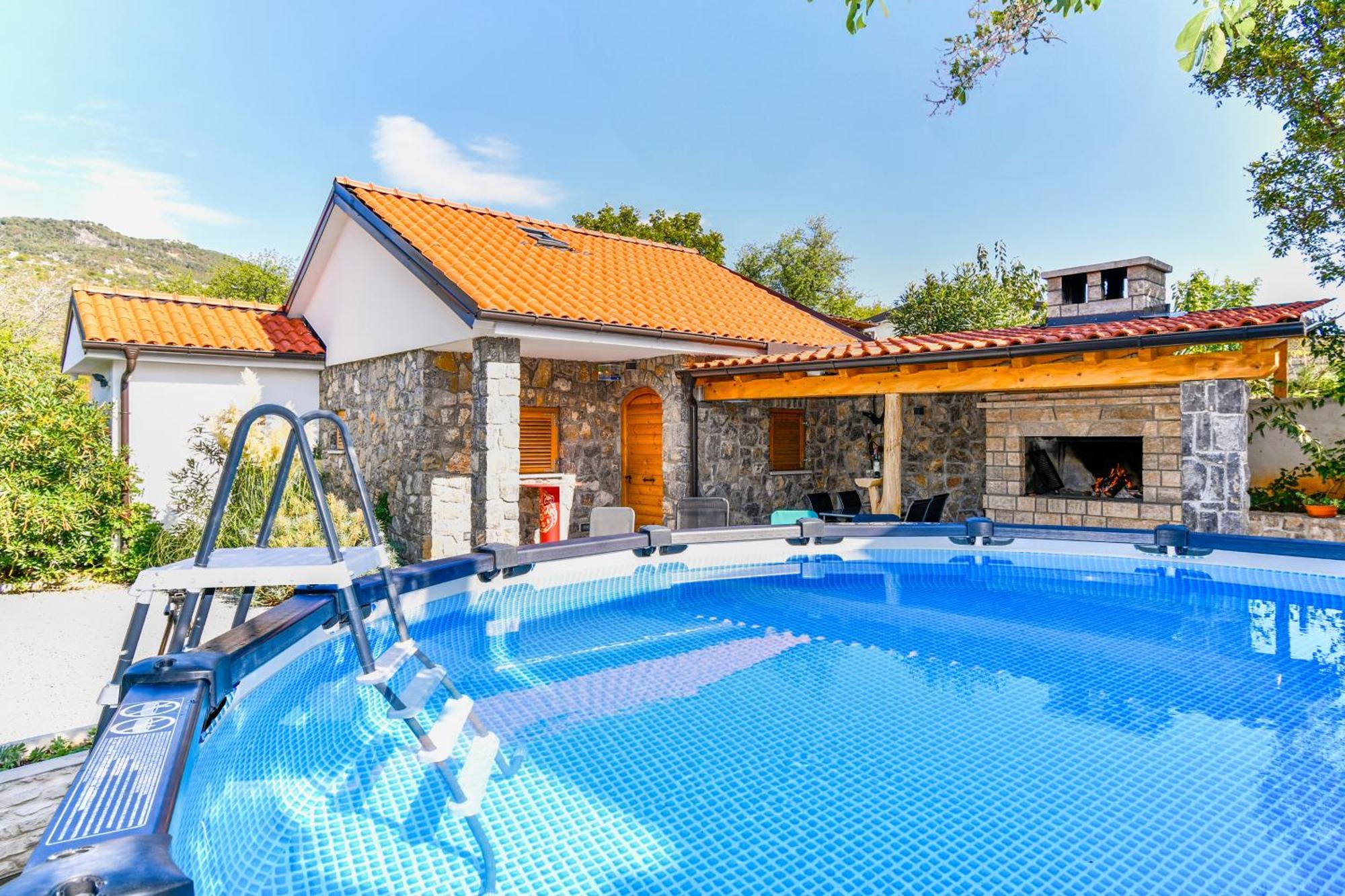 Apartman Lavanda Sa Bazenom I Okucnicom 4* Hreljin Exteriér fotografie
